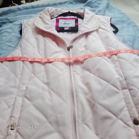 G.H. Bass & Co. Pink Quilted Vest - Picture 3 of 4